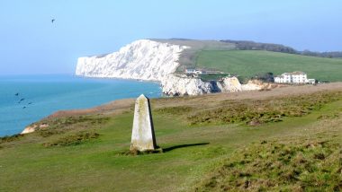 Compton Bay Freshwater ABC Walk
